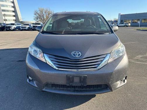 Predawn Gray Mica 2015 Toyota Sienna XLE Premium