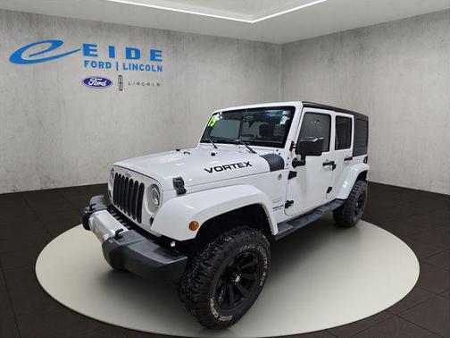 Bright White 2015 Jeep Wrangler Unlimited Sahara