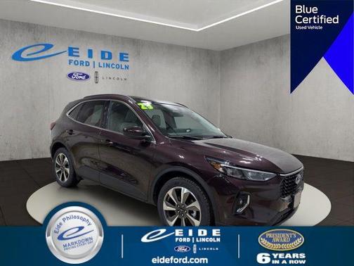 Cinnabar Red 2023 Ford Escape Platinum