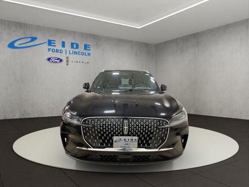 Infinite Black Metallic Clearcoat 2026 Lincoln Aviator Reserve AWD