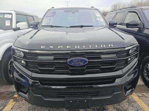 2025 Ford Expedition Max Active 4x4