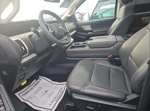 2025 Ford Expedition Max Active 4x4