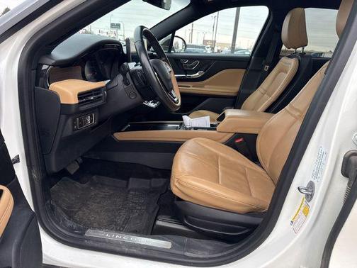 Pristine White Metallic Tri-Coat 2023 Lincoln Corsair Grand Touring