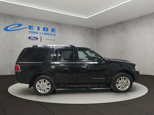 2012 Lincoln Navigator Base