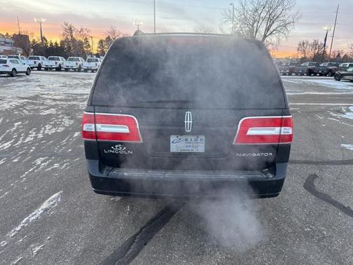 2012 Lincoln Navigator Base