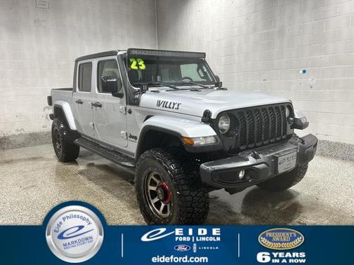 2023 Jeep Gladiator Willys 4x4