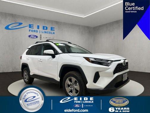 Ice Cap 2025 Toyota RAV4 XLE