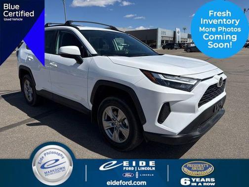 Ice Cap 2025 Toyota RAV4 XLE