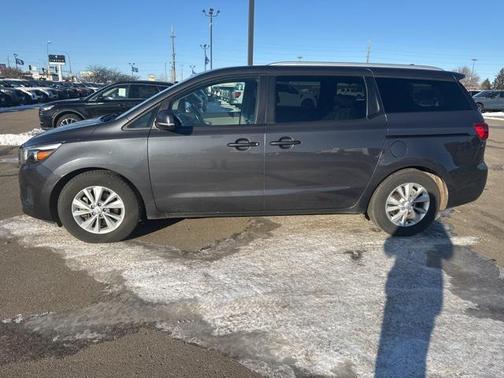 2017 Kia Sedona LX