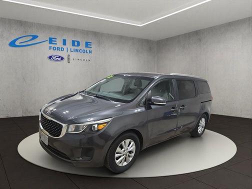2017 Kia Sedona LX