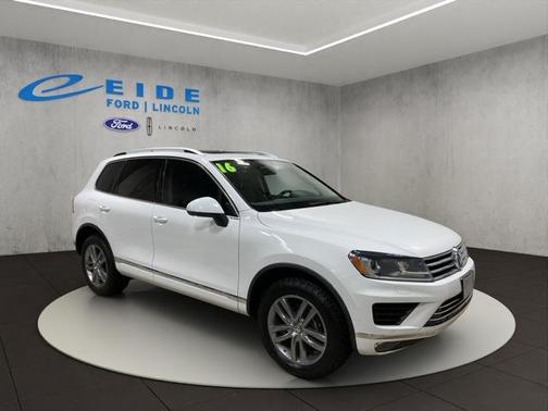 2016 Volkswagen Touareg TDI Lux