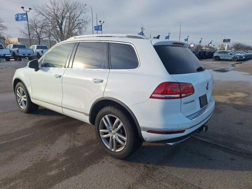 2016 Volkswagen Touareg TDI Lux