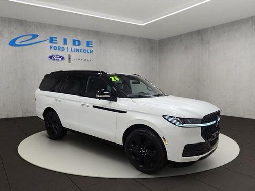2025 Lincoln Navigator Black Label