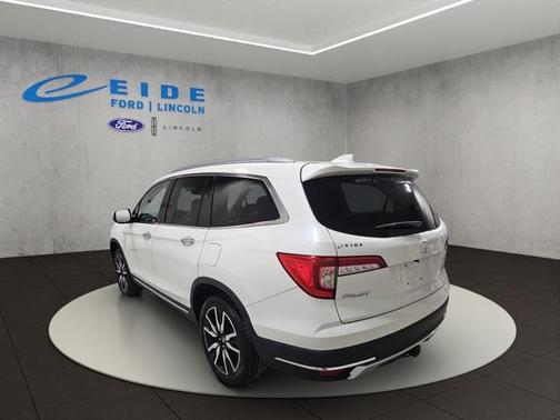 2019 Honda Pilot Touring 8-Passenger