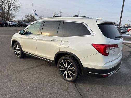 2019 Honda Pilot Touring 8-Passenger