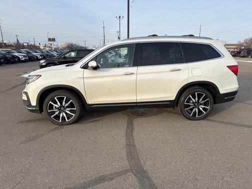 2019 Honda Pilot Touring 8-Passenger