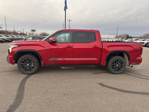 2024 Toyota Tundra Hybrid Platinum