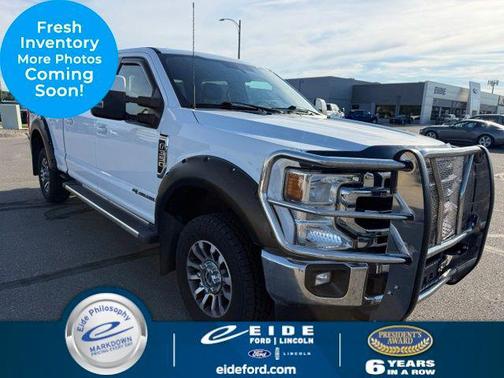 Oxford White 2022 Ford F-350 Lariat