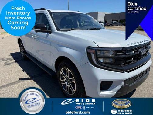 Silver Metallic 2025 Ford Expedition Max Active 4x4