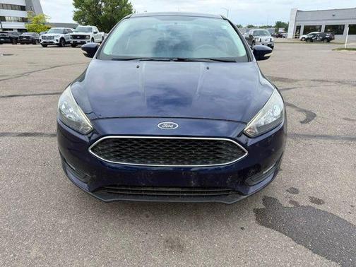 Ruby Red Metallic Tinted Clearcoat 2016 Ford Focus SE
