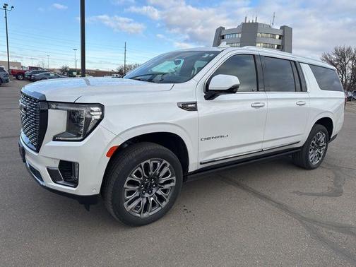 2023 GMC Yukon XL Denali Ultimate