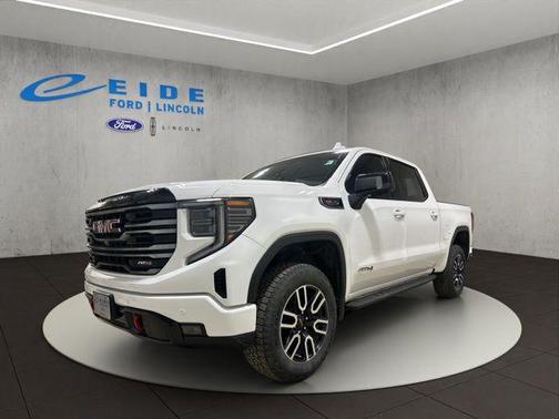 Summit White 2025 GMC Sierra 1500 AT4