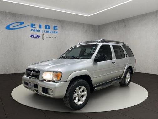 2003 Nissan Pathfinder SE