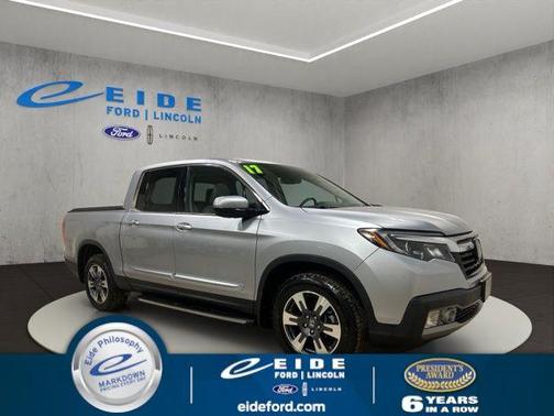 Lunar Silver Metallic 2017 Honda Ridgeline RTL-E