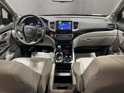 Lunar Silver Metallic 2017 Honda Ridgeline RTL-E