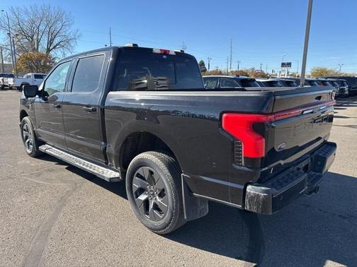2022 Ford F-150 Lightning LARIAT