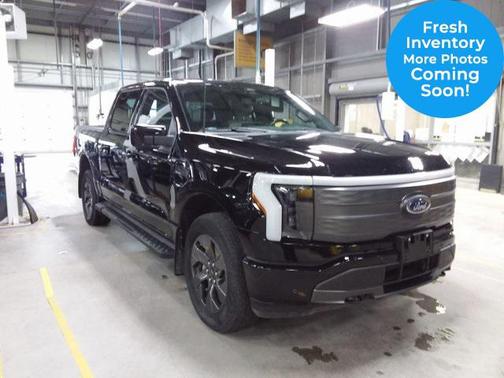 2022 Ford F-150 Lightning LARIAT