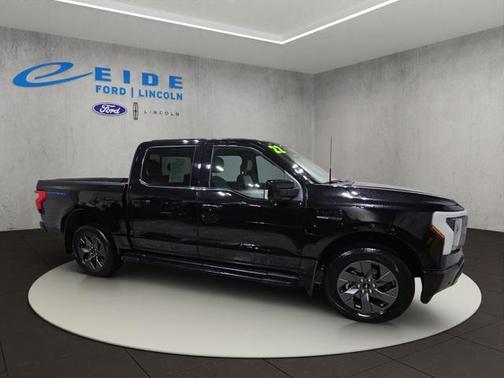 2022 Ford F-150 Lightning LARIAT