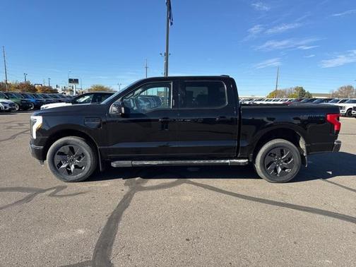 2022 Ford F-150 Lightning LARIAT