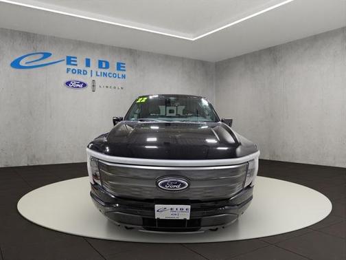 2022 Ford F-150 Lightning LARIAT
