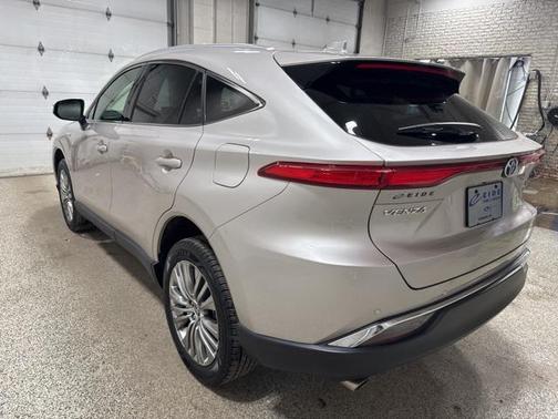 2021 Toyota Venza XLE