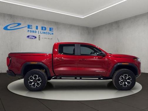 2025 GMC Canyon AT4X