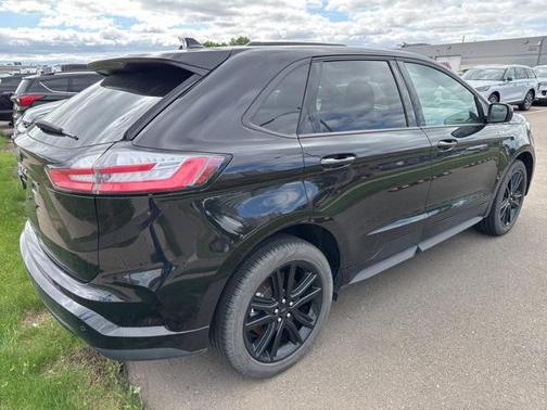 2024 Ford Edge ST Line