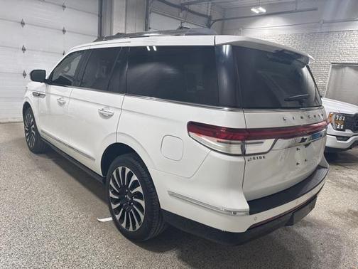 2023 Lincoln Navigator Black Label