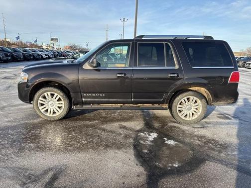 2013 Lincoln Navigator Base