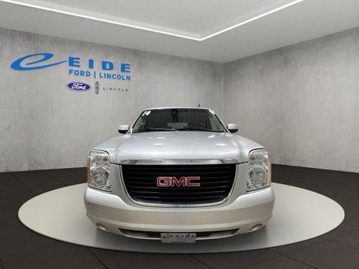 Quicksilver Metallic 2014 GMC Yukon XL 1500 SLE