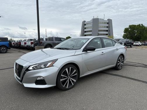 2020 Nissan Altima SR FWD