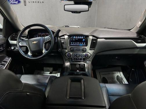 Summit White 2019 Chevrolet Suburban LT