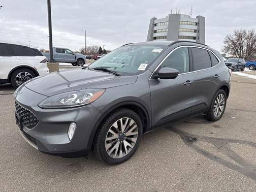 2022 Ford Escape Titanium
