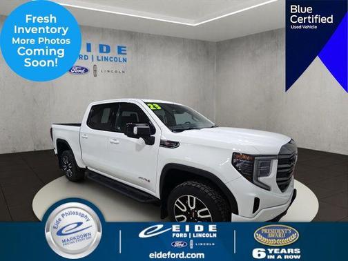 Summit White 2023 GMC Sierra 1500 AT4