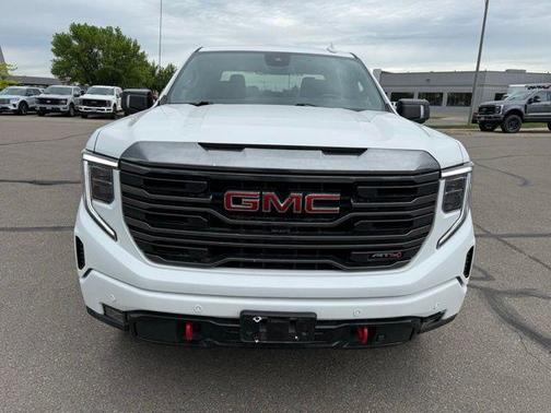 Summit White 2023 GMC Sierra 1500 AT4