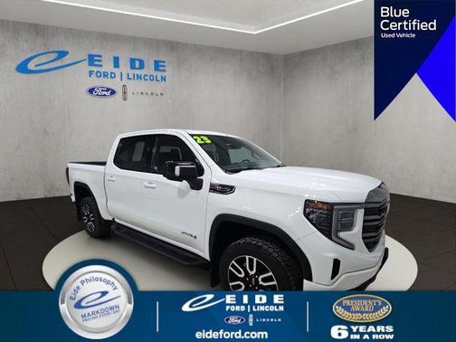 Summit White 2023 GMC Sierra 1500 AT4