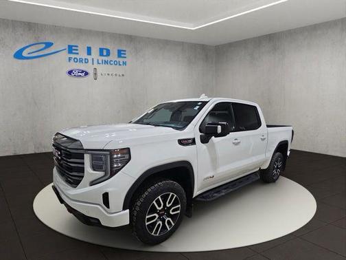Summit White 2023 GMC Sierra 1500 AT4