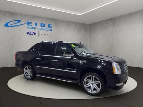 2011 Cadillac Escalade EXT Luxury