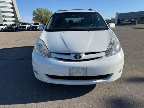 Arctic Frost Pearl 2008 Toyota Sienna XLE
