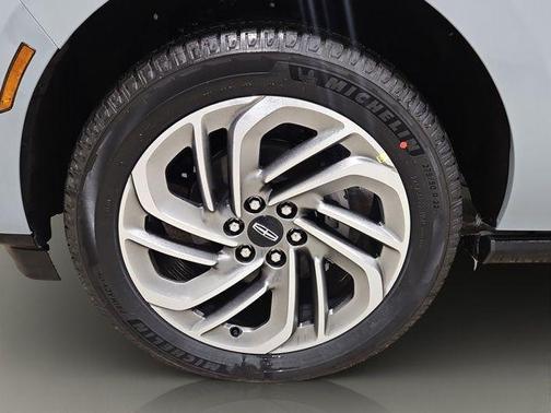 Gray Mist 2026 Lincoln Navigator Reserve